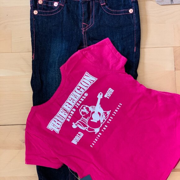 Girls True Religion Logo Tee. 24 months.  Fuschia.  NWT - Picture 4 of 4